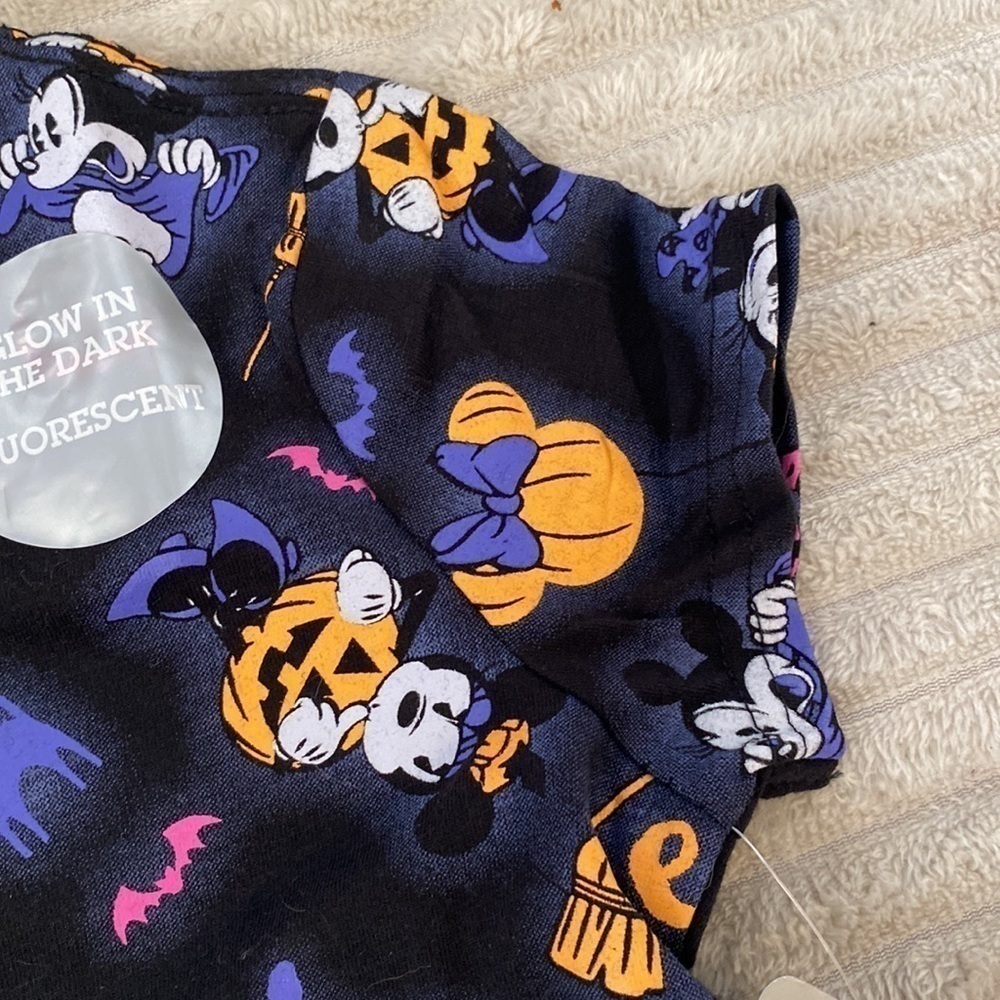 DISNEY Minnie Mouse Halloween T-Shirt for Girls - Glow-in-The-Dark size 5/6 - Picture 3 of 5